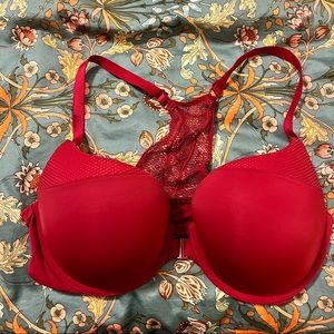 Victoria’s Secret T-Shirt Push Up Bra 38D EUC Red Front Closure Racer Back
